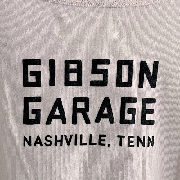 Retro Gibson Tee - Picture 3 of 7